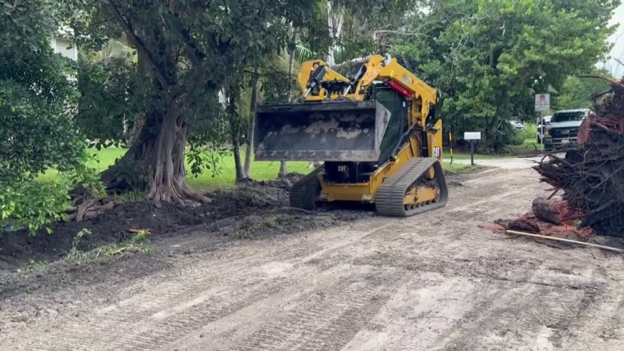 Sanibel's comeback: Residents and tourists fuel economic growth